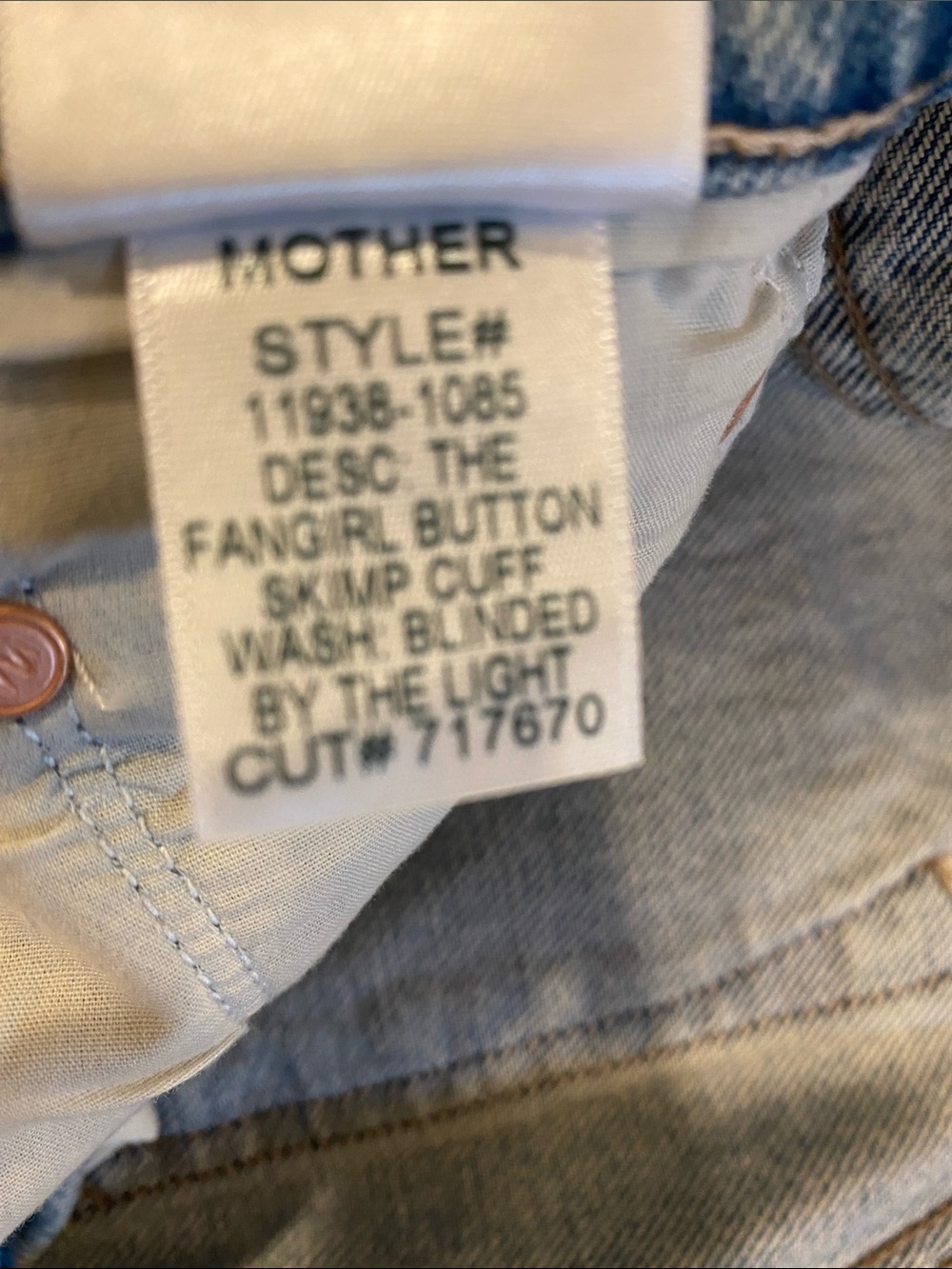 MOTHER  the fan girl button skimp cuff 25



Color blinded by the light - Picture 7 of 7